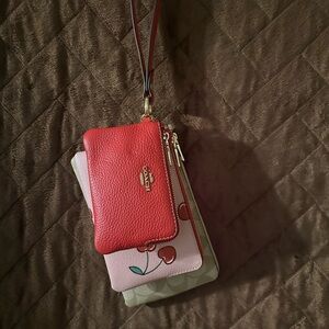Coach wristlet trio new with tags